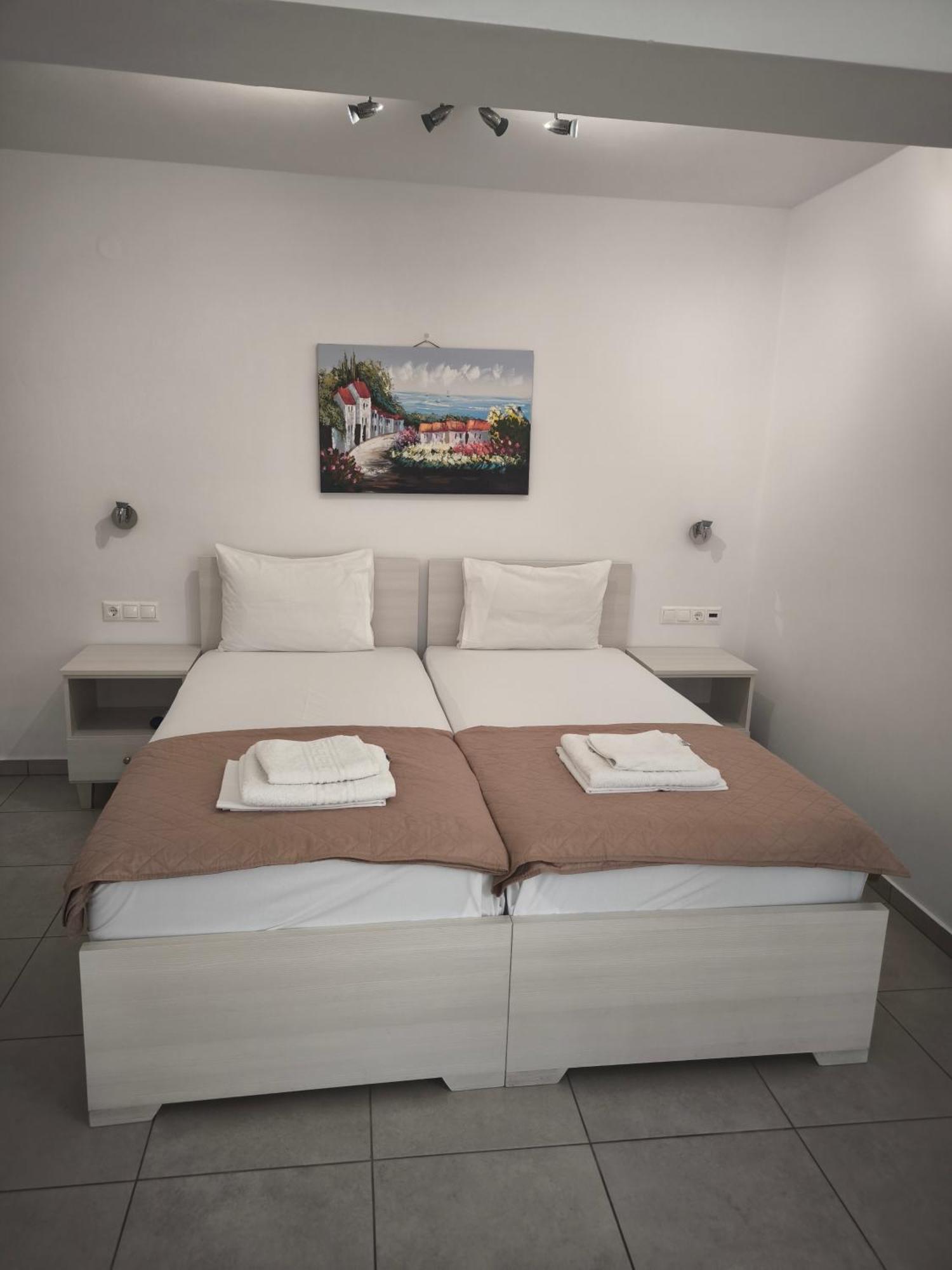 Alexia Rooms Палеохора Екстер'єр фото