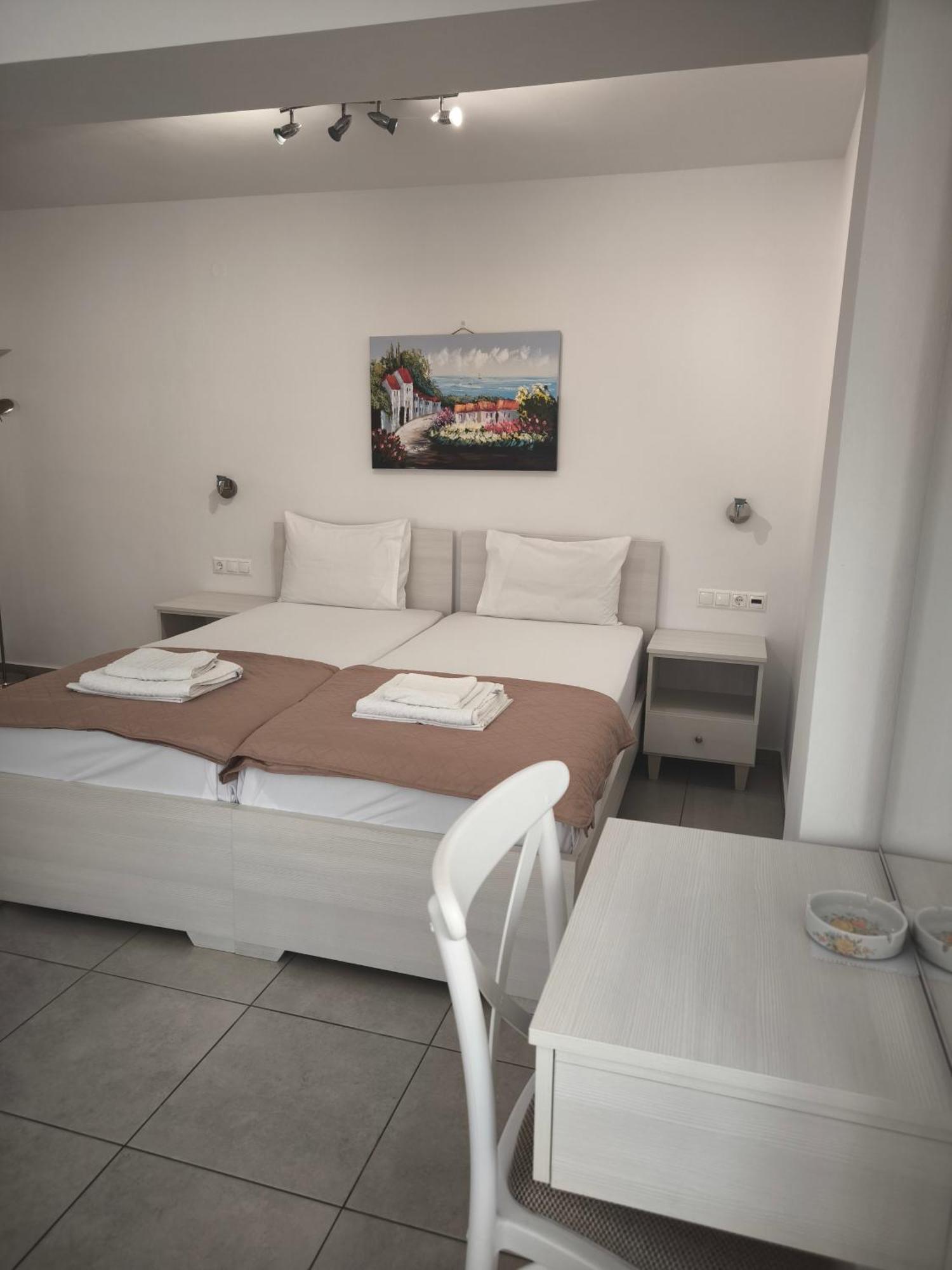 Alexia Rooms Палеохора Екстер'єр фото